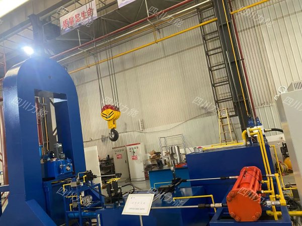 Cold isostatic press